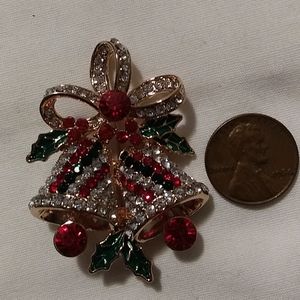 💞Lovely Christmas brooch bells